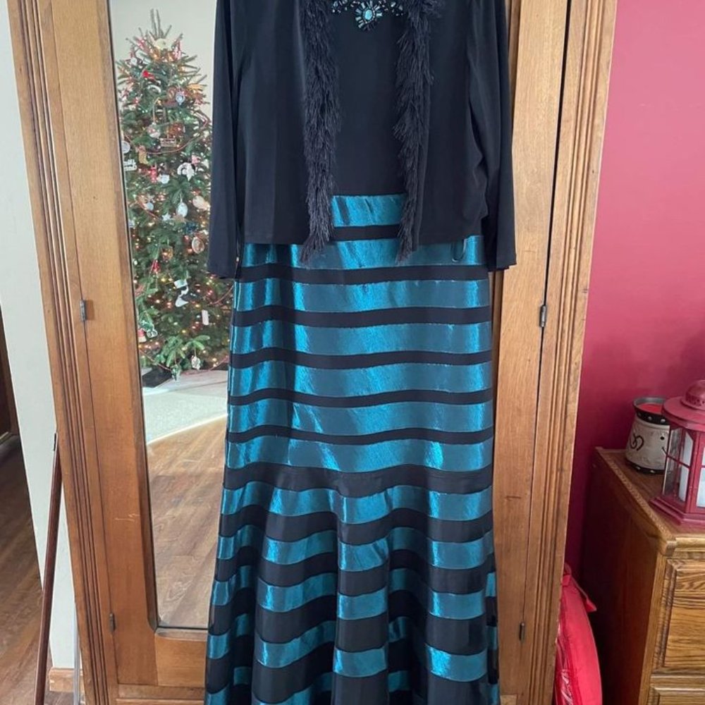 Emma Street Formal